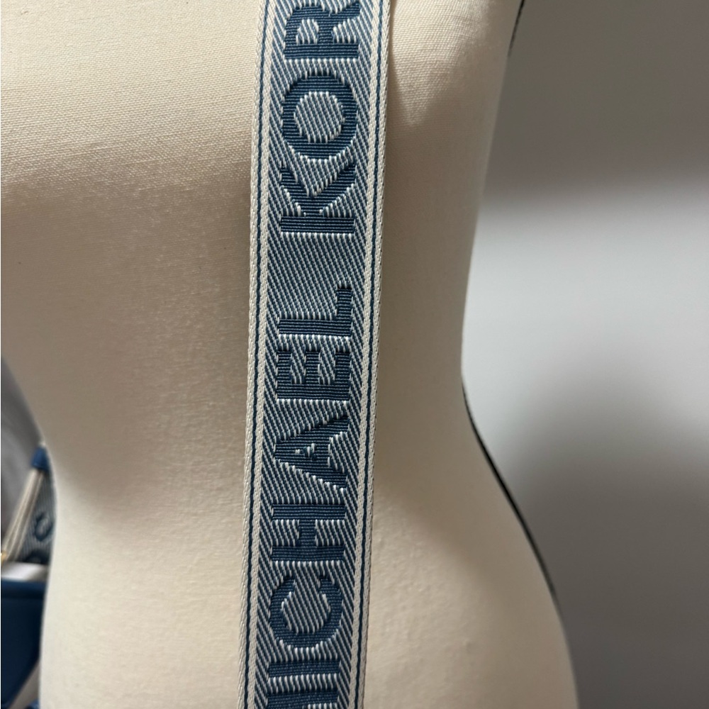 Michael Kors Crossbody in Blue Leather with guitar strap - Picture 3 of 7